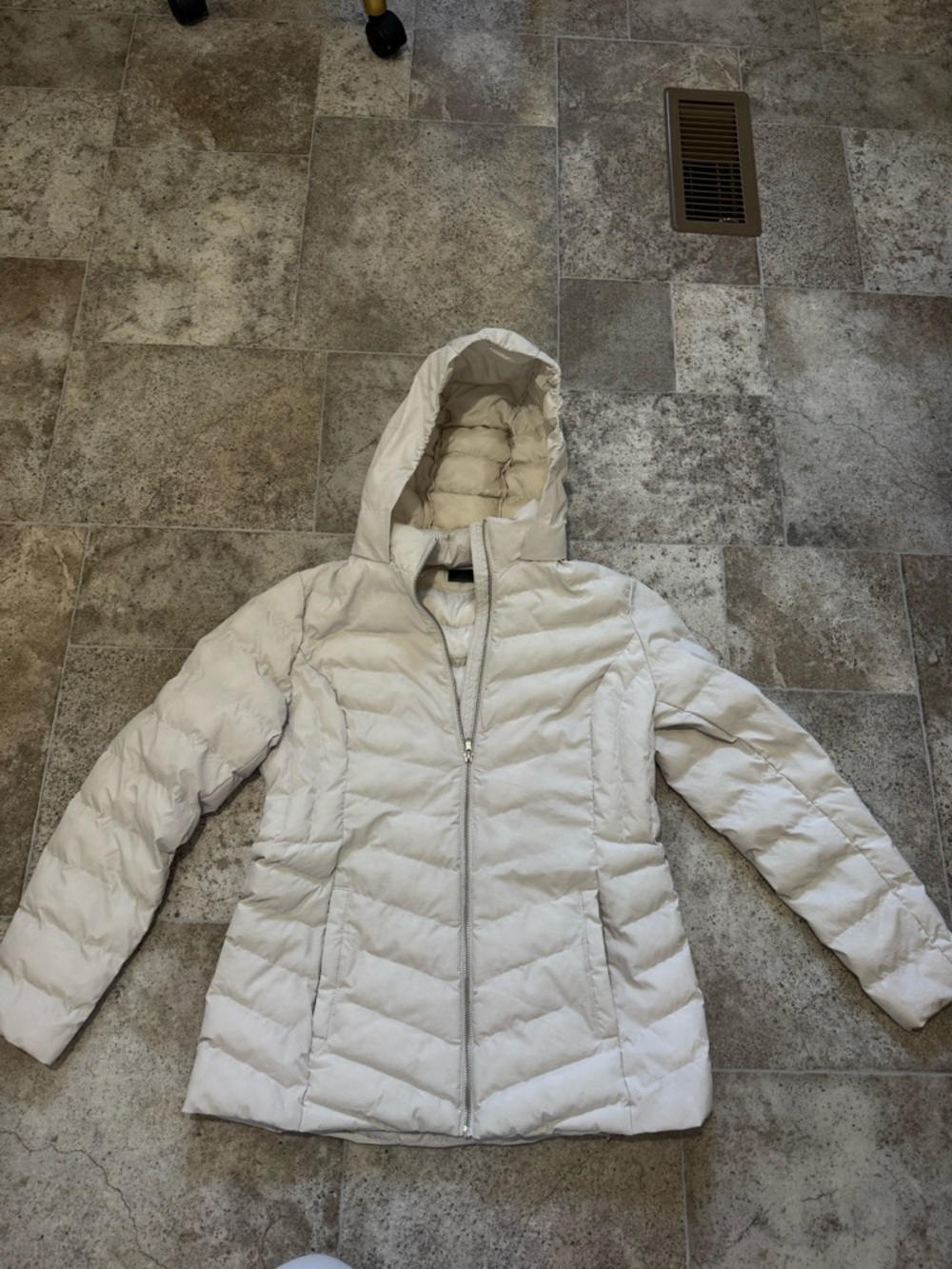 32 Degrees Light Cream Quilted Hooded Puffer Jacket